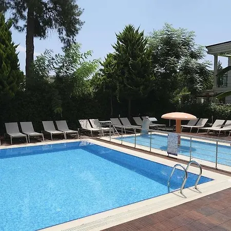 Hotel Ambassador Plaza 4*
