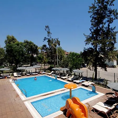 Hotel Ambassador Plaza