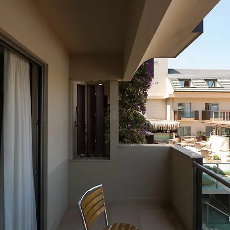 Hotel Ambassador Plaza 4*