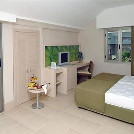 Hotel Ambassador Plaza 4*